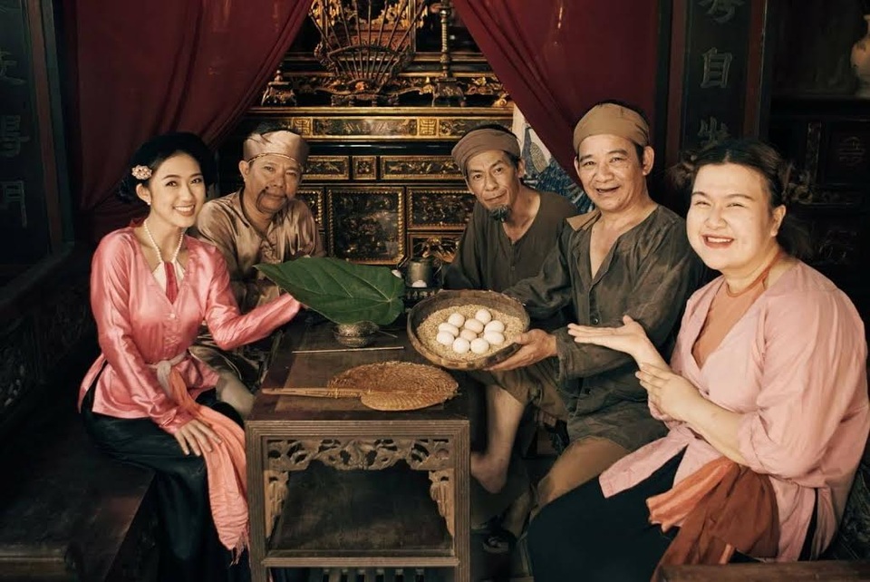 Nghệ sĩ nào đóng nhiều phim hài Tết nhất miền Bắc năm 2016? - 1 Nghệ sĩ Tiến Quang vai bố Bờm trong phim Bờm.