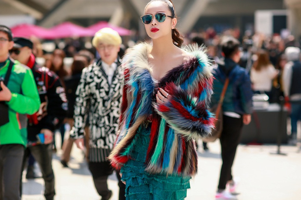 Sella Trương gây náo loạn khi xuất hiện cực "chất" tại Seoul Fashion Week - 4 Sella Trương gây ấn tượng với set đồ nổi bật