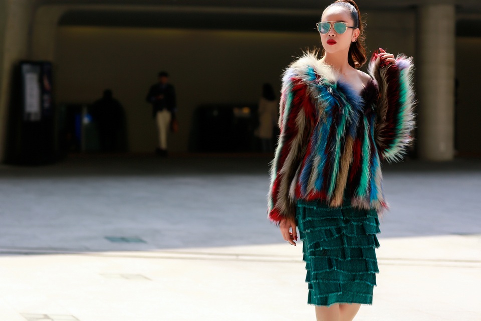 Sella Trương gây náo loạn khi xuất hiện cực "chất" tại Seoul Fashion Week - 6 Sella Trương gây náo loạn khi xuất hiện cực "chất" tại Seoul Fashion Week - 6