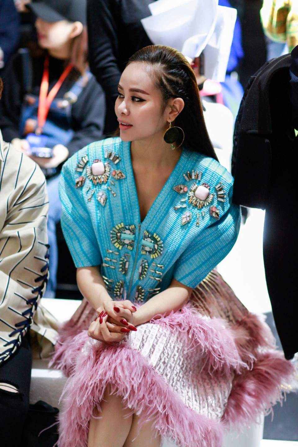Hoa hậu Sella Trương nổi bật với với “gu” thời trang sành điệu tại Seoul - 9 Nhan sắc và thời trang ấn tượng cô được rất nhiều các fan yêu thời trang tại Hàn mến mộ