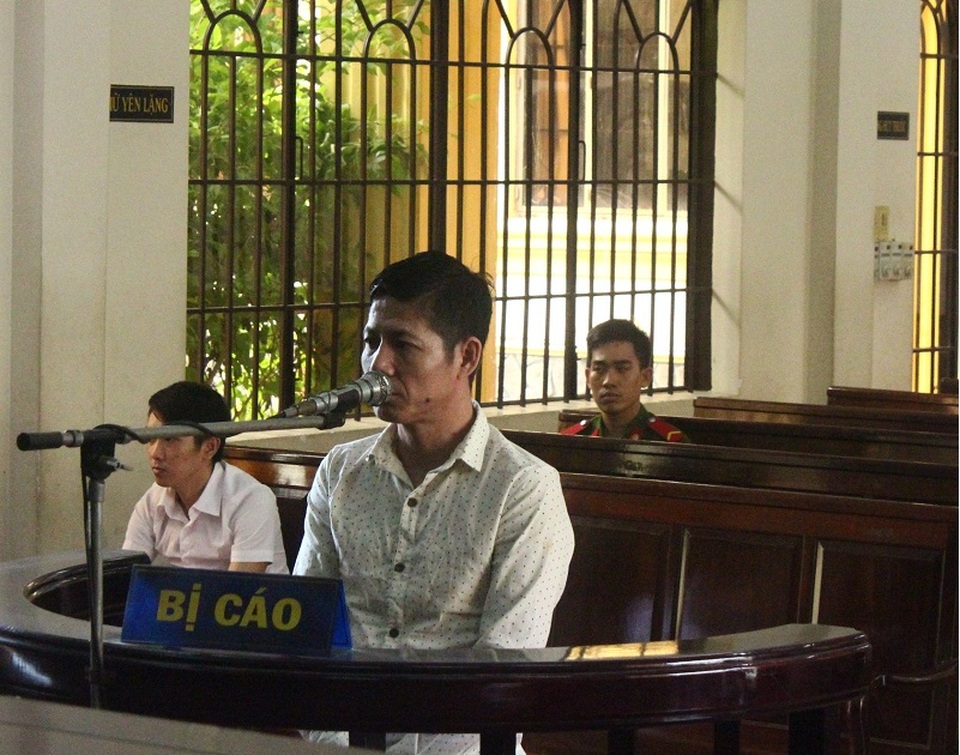 Lê Minh Dũng tại phiên tòa.