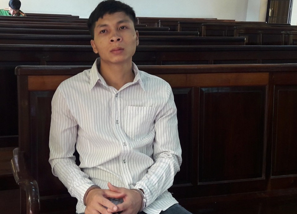 Em rể đâm chết anh vợ vì sống “láo” - 1 Bị cáo Huỳnh Lâm Bảo