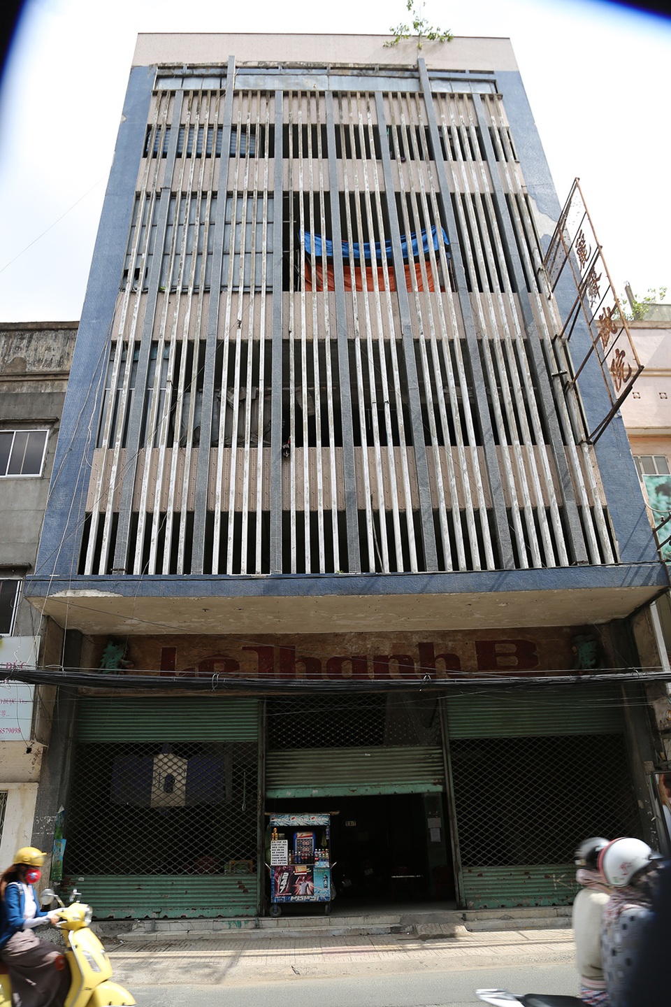 Rạp hát Lệ Thanh B đã từ lâu không còn biểu diễn, chiếu phim