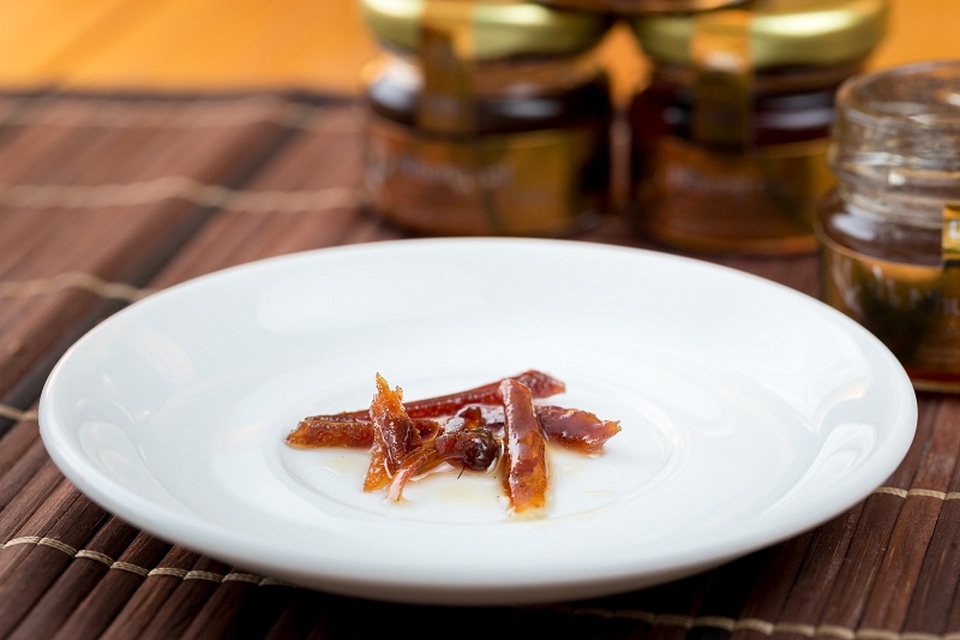 Nhung nai được kết hợp với những thảo dược khác, như mật ong, để tăng khả năng điều trị, tăng sức đề kháng