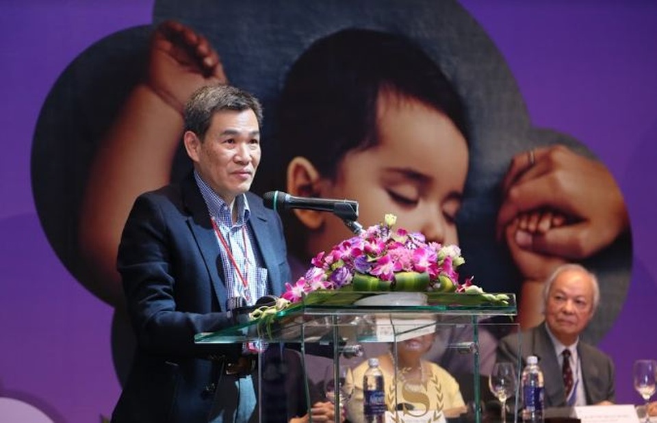 Tiến sĩ Arthur Teng - Thành viên Hiệp hội Giấc ngủ Trẻ em Châu Á - Thái Bình Dương trình bày chi tiết về “Tầm quan trọng của giấc ngủ đối với mẹ và bé” + Những nghiên cứu mới về giấc ngủ