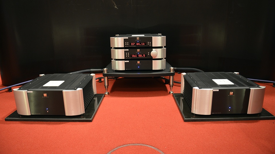 
Bộ âm thanh này trị giá hơn 2 tỷ đồng.
