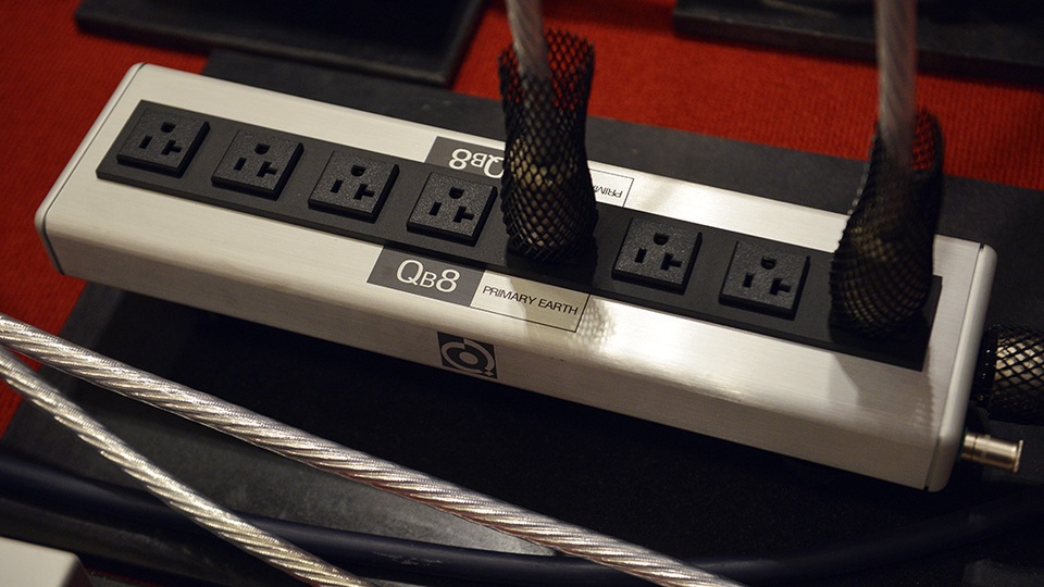 Nguồn cấp cho những giàn âm thanh cao cấp luôn được các hãng chú trọng đặc biệt.