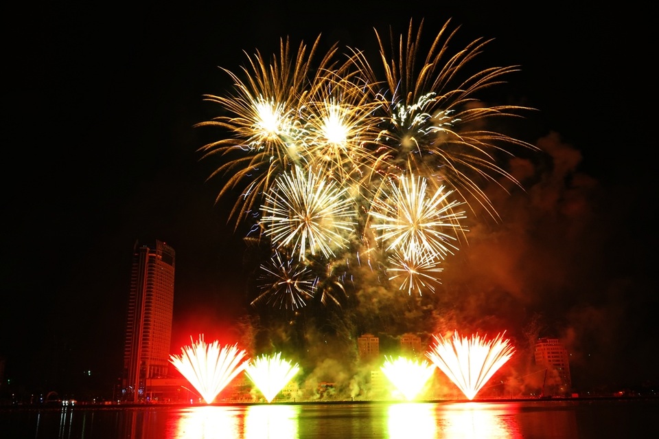 Pháo hoa Đà Nẵng đã trở thành sự kiện văn hóa có thương hiệu hấp dẫn du khách đến với thành phố bên dòng sông Hàn
