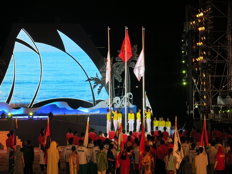 Nghi thức hạ cờ, tắt đuốc bế mạc ABG 5