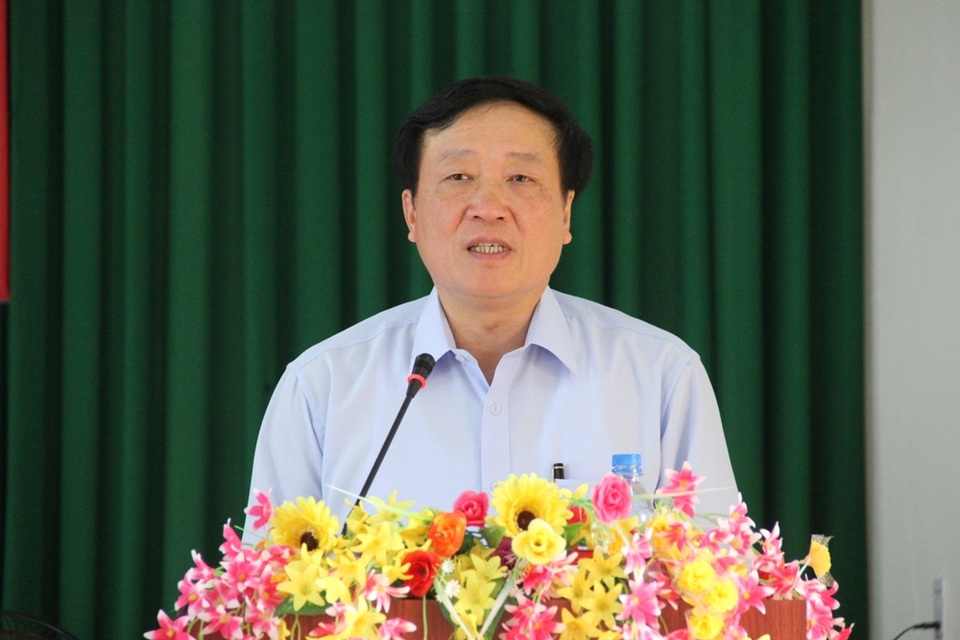 Chánh án TANDTC Nguyễn Hòa Bình khẳng định với cử tri Quảng Ngãi: “Không có vùng cấm trong xử lý tội phạm tham nhũng”