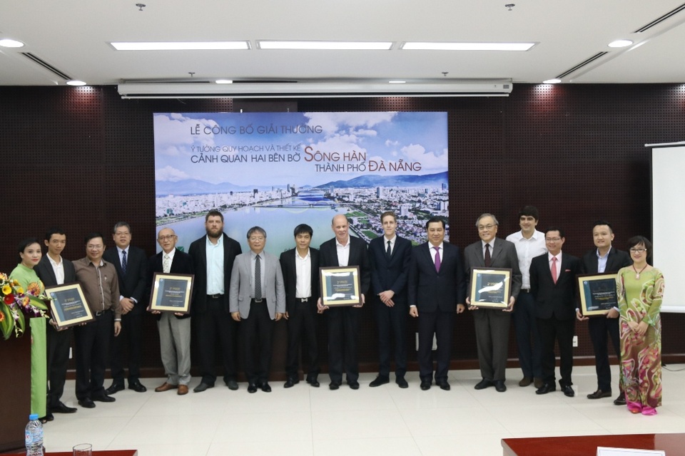 Đà Nẵng trao giải thưởng đến các đội đoạt giải cuộc thi Ý tưởng quy hoạch và thiết kế cảnh quan hai bên bờ sông Hàn