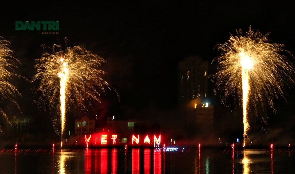 Tổng đạo diễn Lê Quý Dương tiết lộ tại DIFF 2017, đội pháo hoa của nước chủ nhà sẽ được đầu tư mạnh mẽ để có được chất lượng và công nghệ đẳng cấp quốc tế