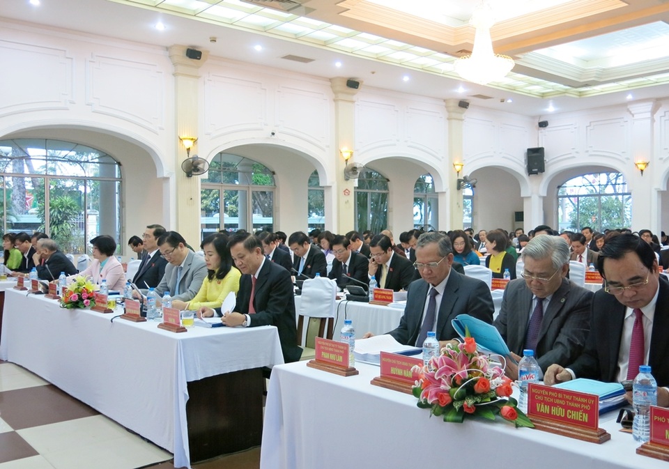 Các đại biểu tham dự kỳ họp