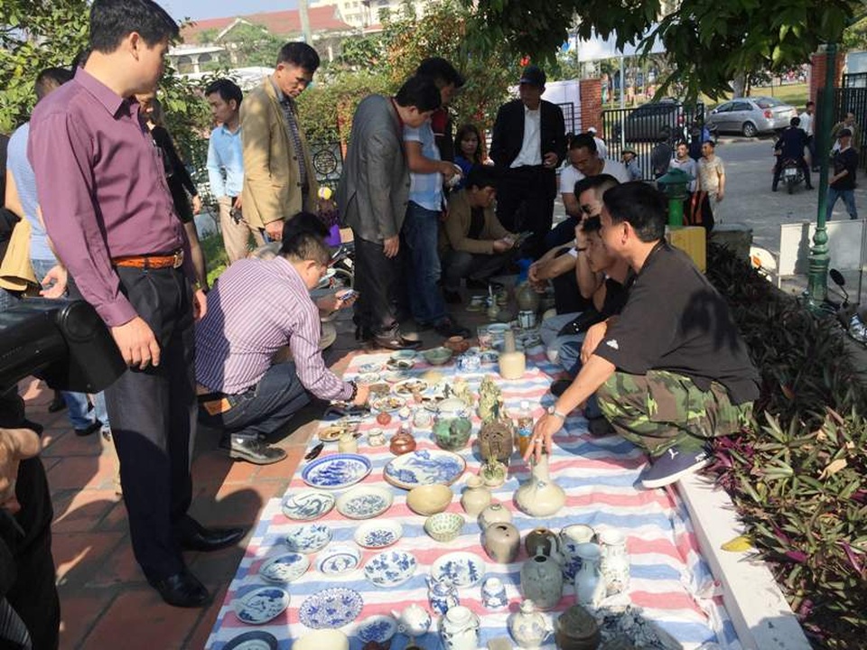 Chợ cổ vật được mở tại Bảo tàng tỉnh Nam Định