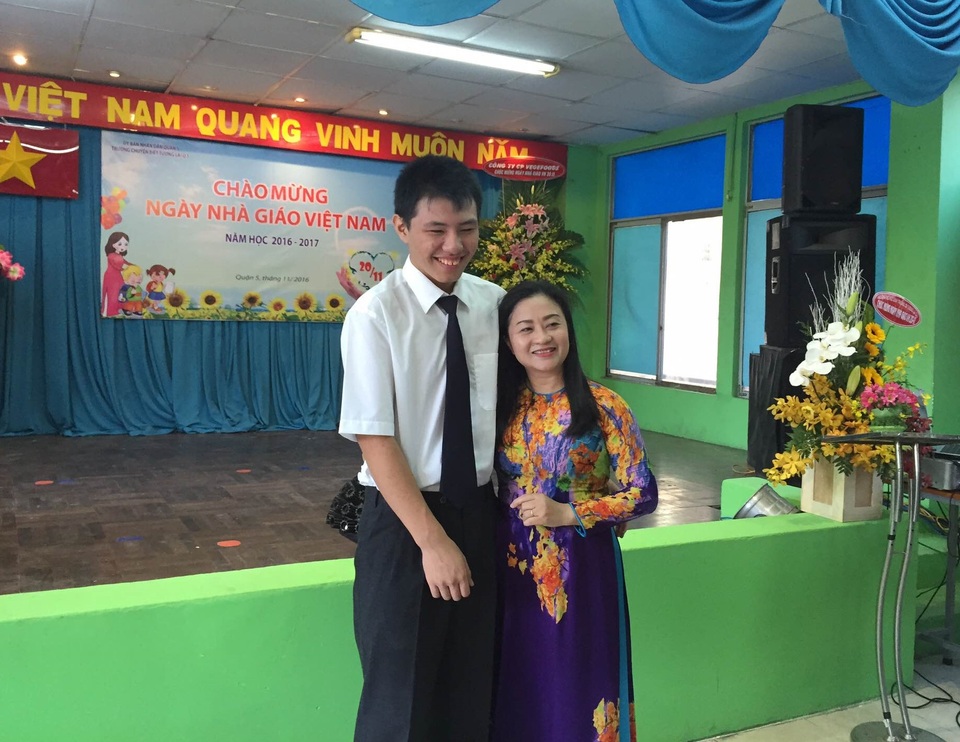 
Niềm vui của cô, trò trường Chuyên biệt Tương Lai trong ngày lễ đặc biệt của chính các cô giáo.
