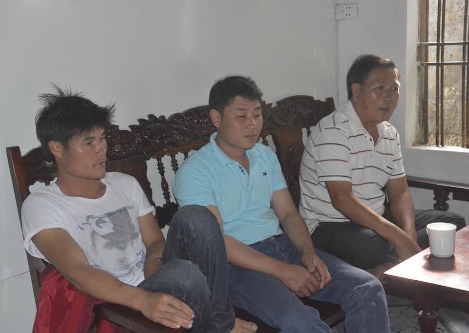 Các thuyền viên vẫn chưa hết bàng hoàng sau vụ việc.