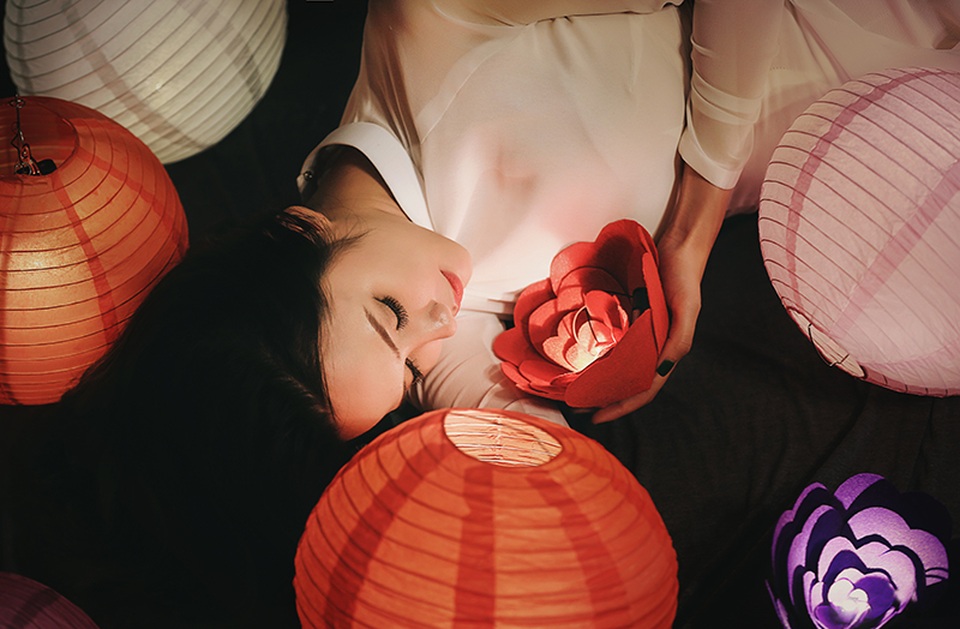 Ý tưởng chụp bộ ảnh này đến với Yến khi ngày lễ Trung thu đang tới gần. Đây là ngày lễ để người dân khắp nơi bái nguyệt, cầu tiên nữ Hằng Nga ban cho may mắn, bình an.