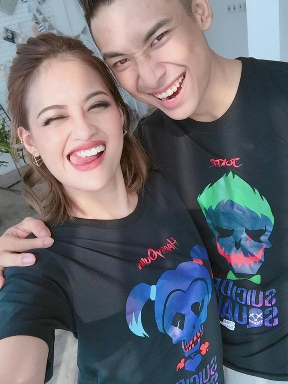 Thùy Anh “Bộ tứ 10A8” ngọt ngào bên bạn trai người mẫu - 1 Thùy Anh nổi lên như một hot girl của giới trẻ vào thời điểm 2010 – 2011 nhờ việc được chọn vào vai chính Phan Linh trong bộ phim sitcom đình đám dành cho tuổi teen “Bộ tứ 10A8”. Với gương mặt xinh xắn, lối diễn xuất tự nhiên, cô nàng nhanh chóng chiếm được cảm tình của một bộ phận đông đảo giới trẻ.