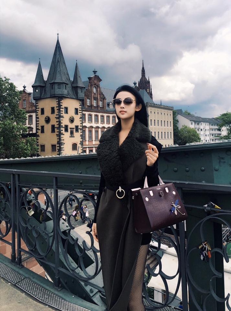Loạt hot girl đời đầu làm gì sau khi “bỏ cuộc chơi”? - 6 Mới đây nhất, cô nàng mở thêm 1 thương hiệu spa mang tên của chính mình. Cô con gái đầu lòng của Huyền Baby càng lớn càng kháu khỉnh và có nhiều nét xinh đẹp giống mẹ.