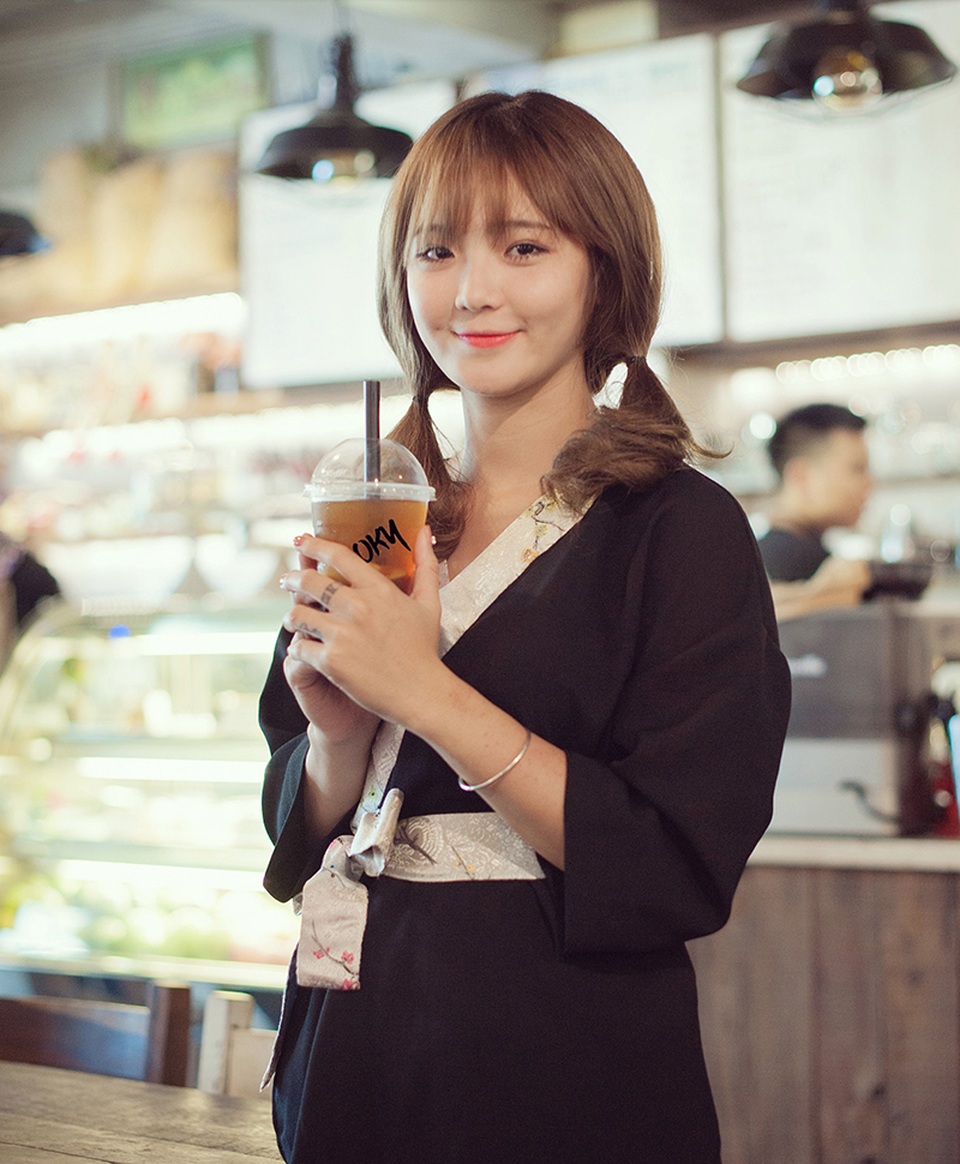 Trở thành người mẫu ảnh, được nhiều người biết tới, Thu Hương có thêm nhiều cơ hội kết bạn và cả cơ hội kinh doanh.