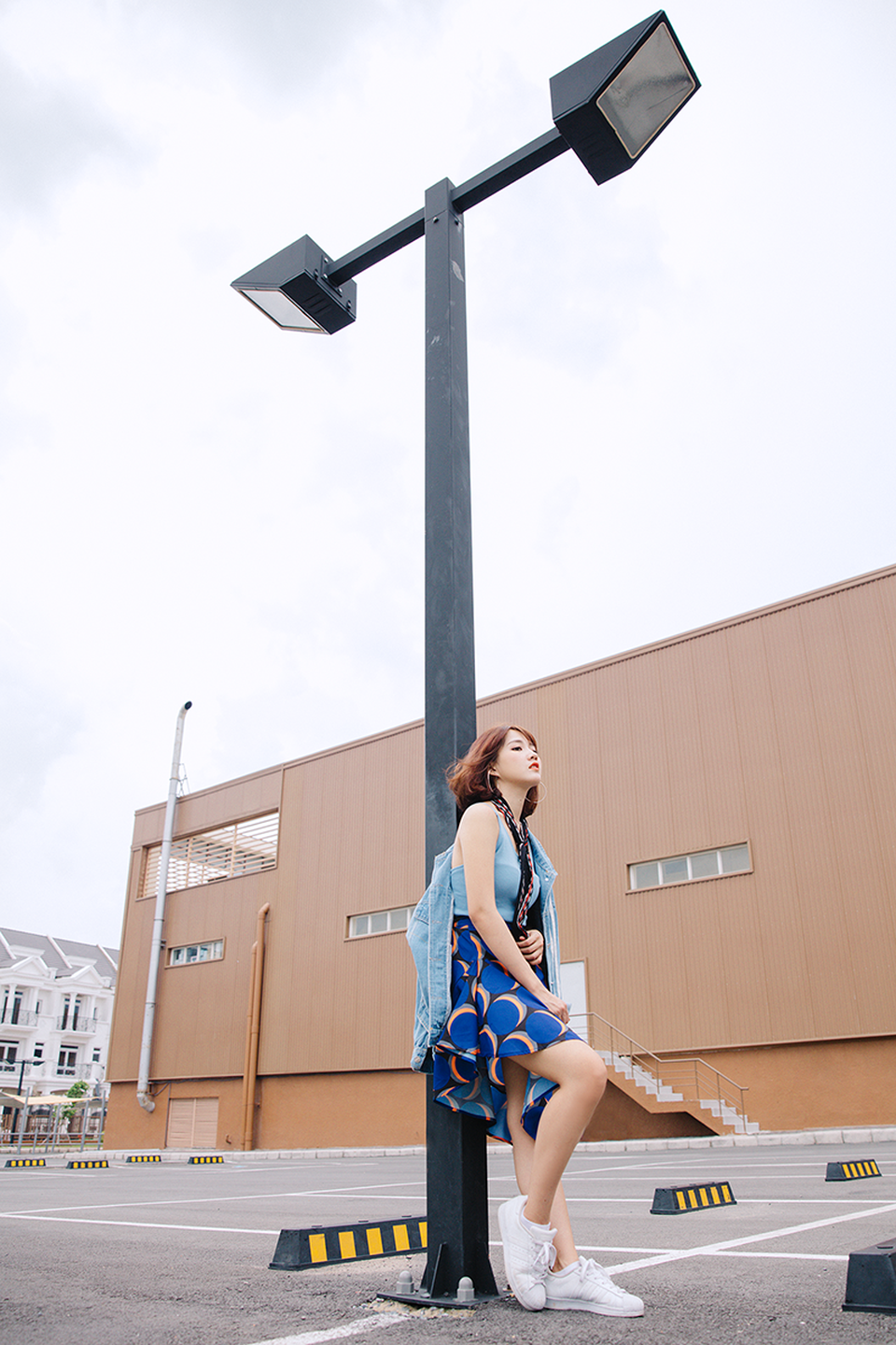 Xíu cũng rất thoải mái khi trò chuyện trên mạng khiến cô trở nên gần gũi hơn với những người hâm mộ chứ không tạo dựng hình ảnh xa cách như nhiều hot girl nổi tiếng khác.