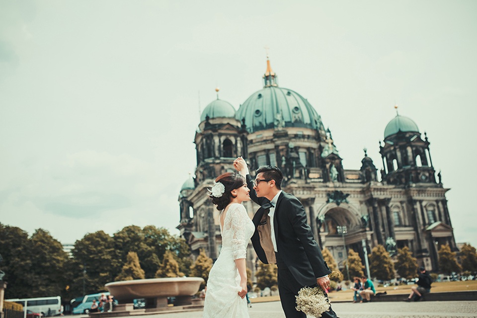 Ảnh cưới lãng mạn ở Berlin của cặp đôi Việt kiều Đức - 24 Ảnh cưới lãng mạn ở Berlin của cặp đôi Việt kiều Đức - 24