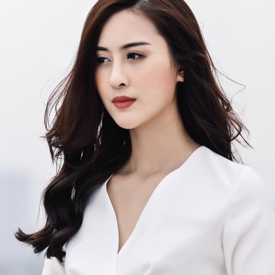 Hot girl từng nhận quà ngày 20/10 là... gói mì tôm - 2 Hot girl từng nhận quà ngày 20/10 là... gói mì tôm - 2