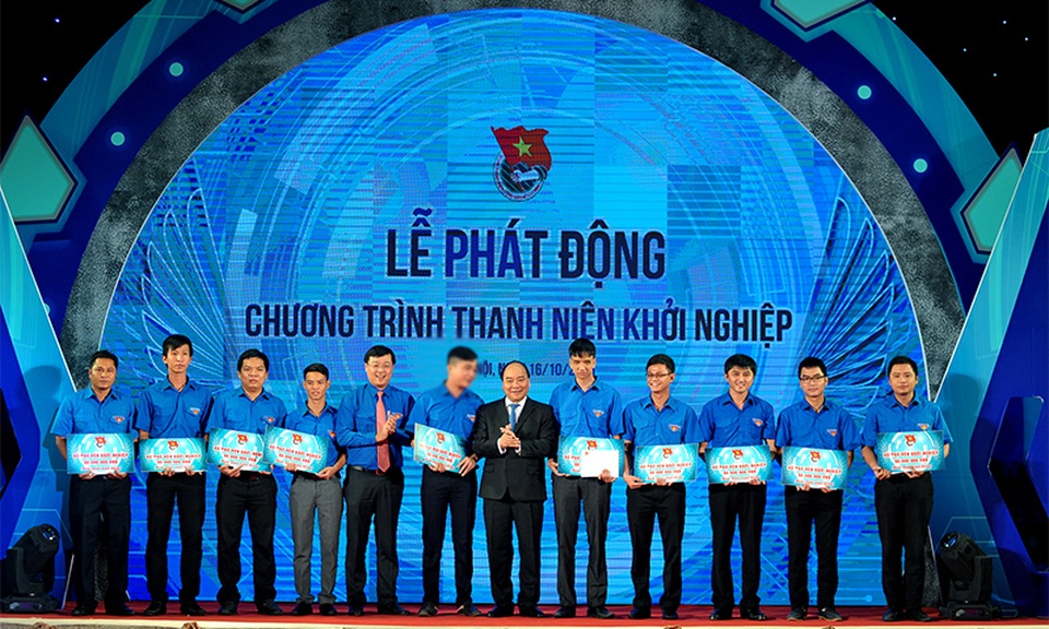 "Ý tưởng điên khùng đôi khi là khởi đầu của doanh nghiệp nổi tiếng" - 2 10 dự án khởi nghiệp của thanh niên, sinh viên được Thủ tướng và Trung ương Đoàn trao vốn, mỗi dự án 50 triệu đồng.