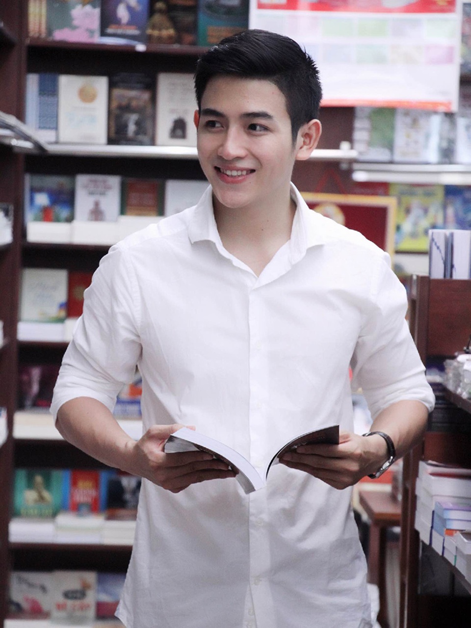 "Soái ca" phát thanh viên: "365 ngày, ngày nào cũng là của phái đẹp" - 7 “Dương nghĩ ngày nào cũng là ngày của phái đẹp vì họ xứng đáng được hưởng những điều hạnh phúc nhất.