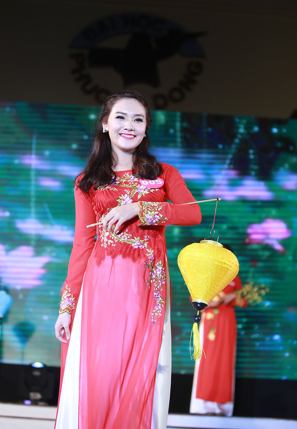 Lộ diện tân Hoa khôi, Nam vương ĐH Phương Đông - 6