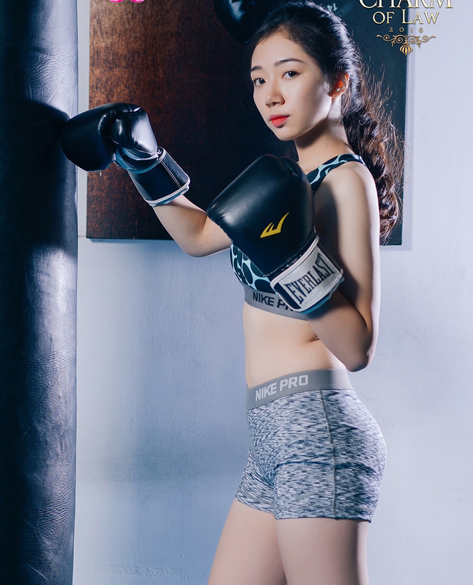 15 cô gái nóng bỏng cạnh tranh ngôi vị Hoa khôi trường Luật - 11 Nguyễn Thị Hạnh Nguyên SBD 009