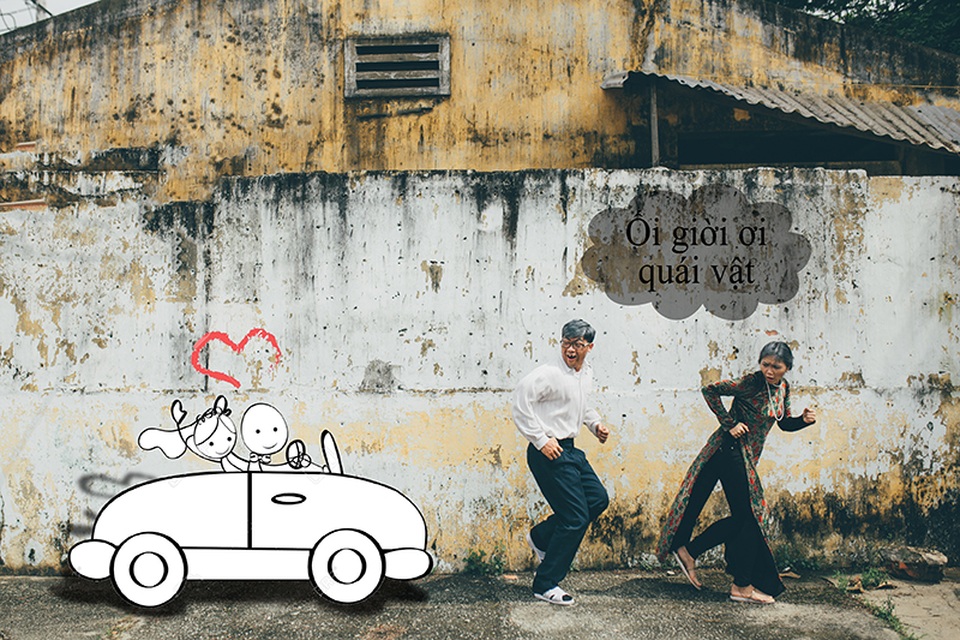 “Tình yêu thời ông bà ta” hài hước, xúc động qua ảnh của cặp đôi 9x - 2 Ông bà anh yêu nhau thời chưa có xe hơi