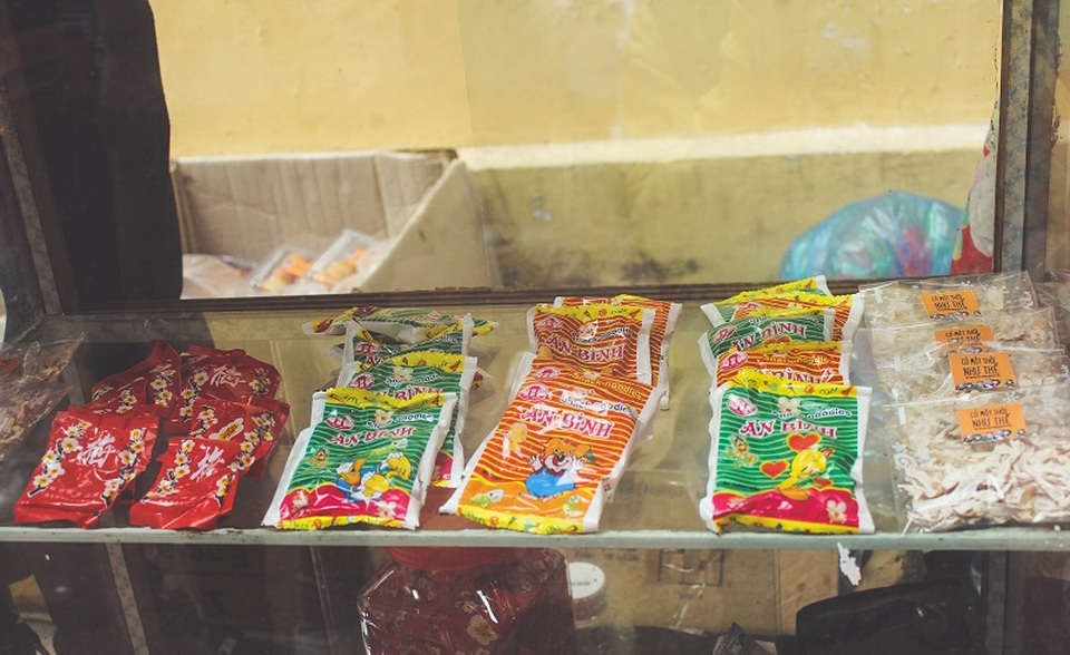 Lạ mắt với “không gian bao cấp” của sinh viên ĐH Hà Nội - 7 Thức quà vặt gắn với tuổi thơ trẻ em Hà thành
