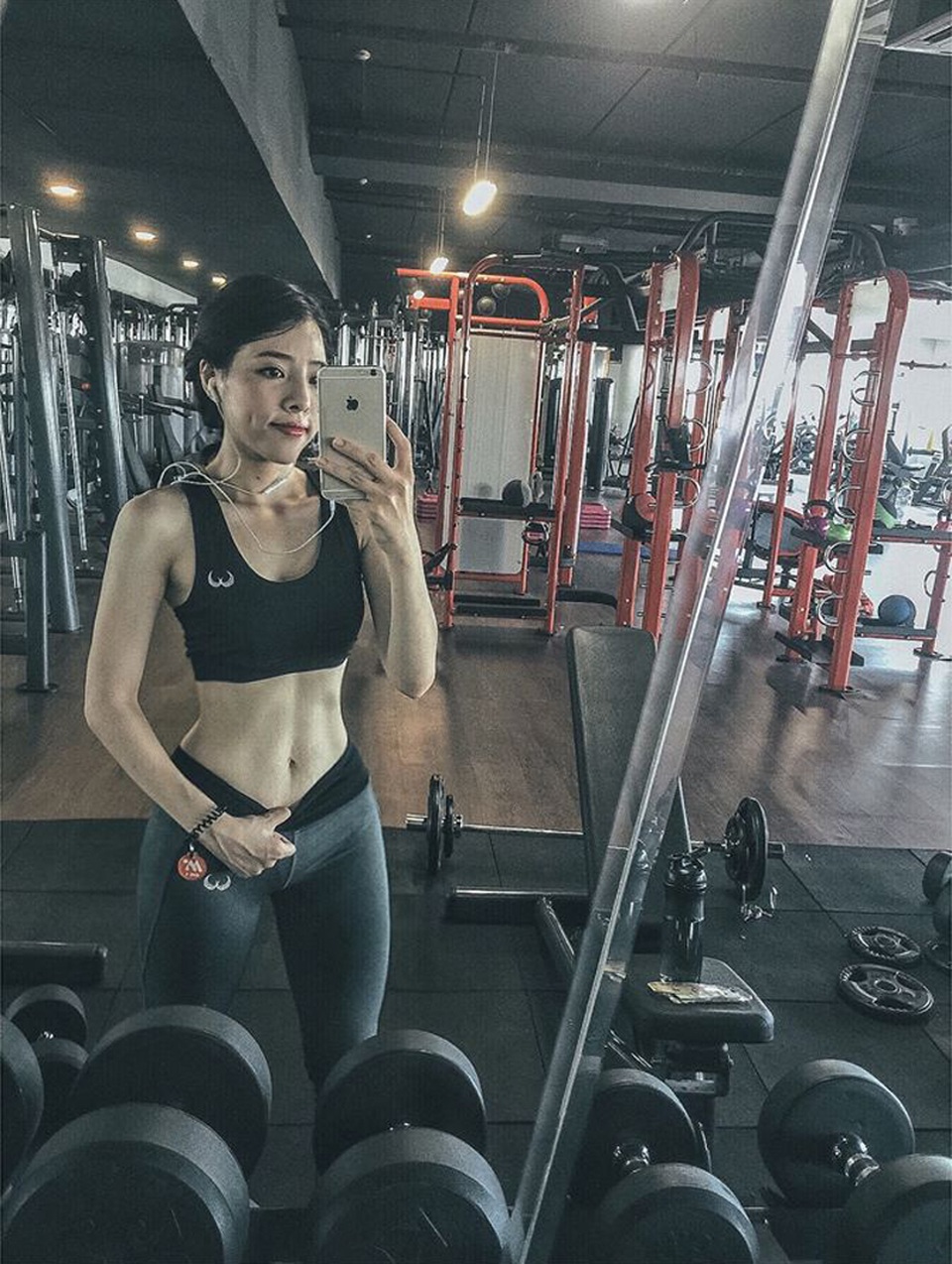 Bạn trẻ Việt ăn gì, chơi gì, tụ tập ở đâu trong năm 2016? - 7 Giới trẻ đổ xô đến phòng gym, khoe vóc dáng hoàn hảo