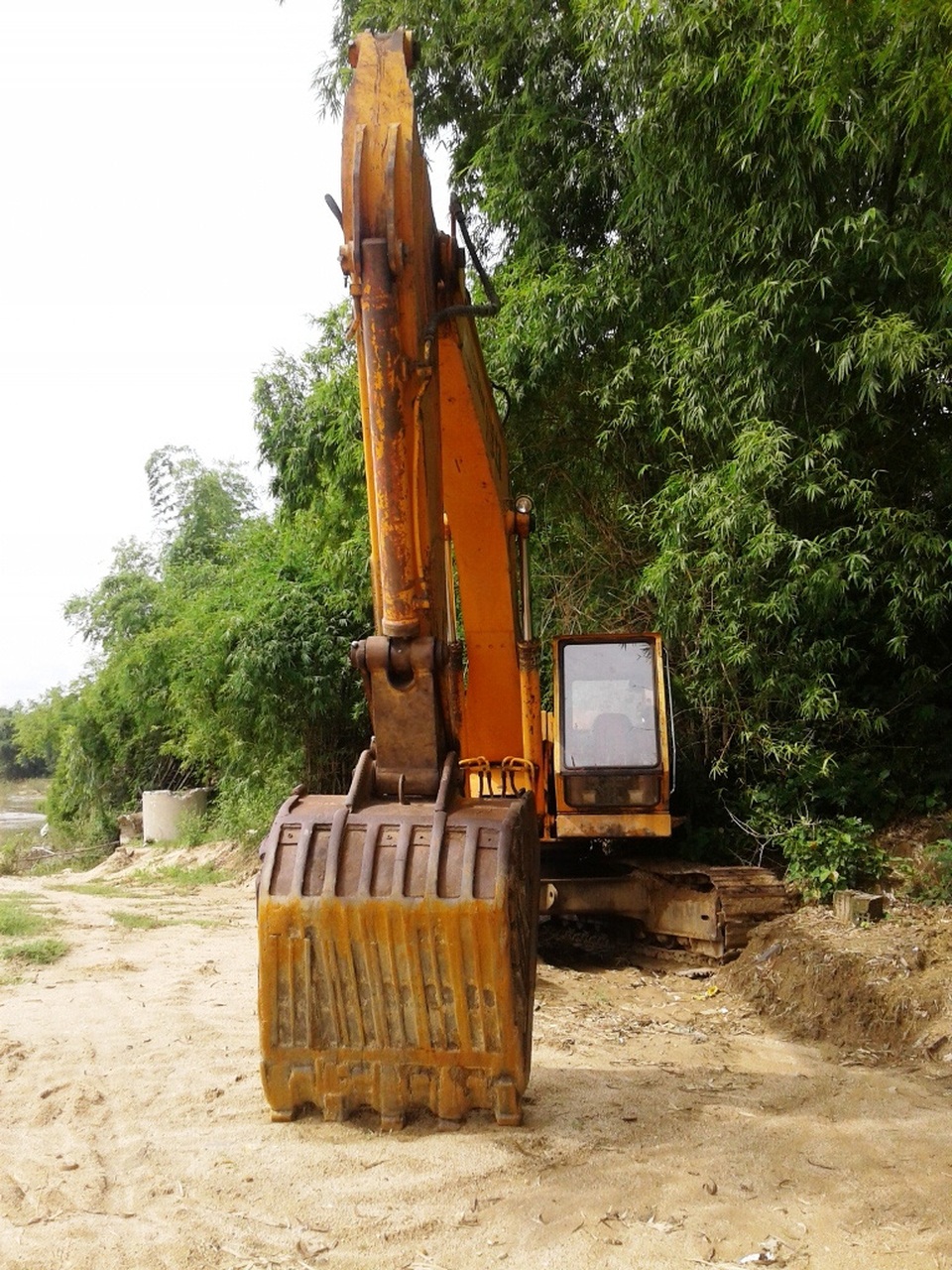 Người dân kiên quyết không cho doanh nghiệp khai thác cát trên sông Hà Thanh vị lo sợ sạt lở