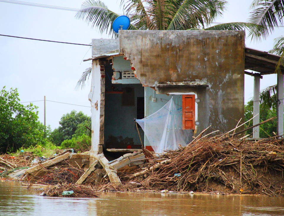 Quê nghèo xác xơ sau lũ lịch sử - 8