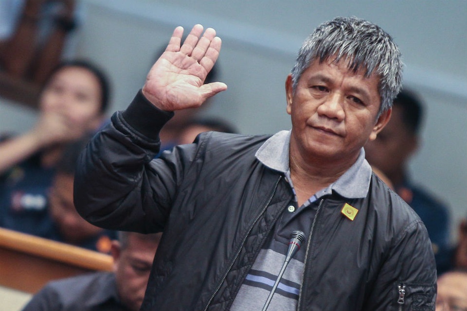 Tổng thống Philippines bị tố từng bắn chết nhân viên tư pháp - 1 Edgar Matobato, thành viên biệt đội tử thần Davao (Ảnh: ABS)