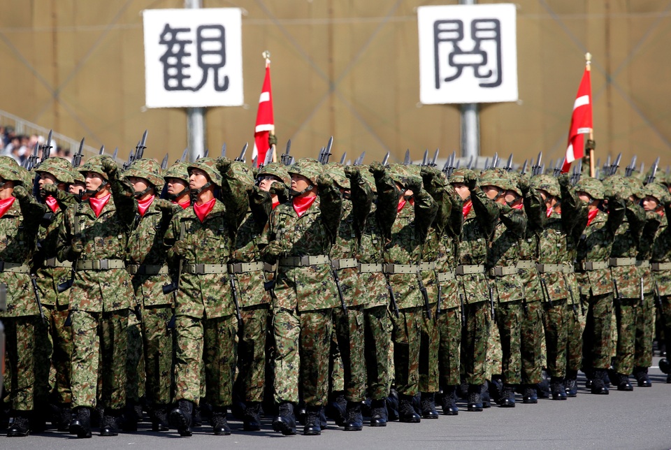 Lễ duyệt binh năm nay có sự tham gia của gần 4.000 thành viên của SDF và 280 phương tiện quân sự.