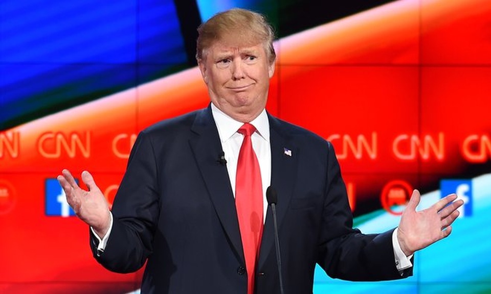 Đường tới Nhà Trắng của tỷ phú Donald Trump - 18 Ông Trump đã từng bước giành thắng lợi trong cuộc chạy đua giành chiếc vé đại diện cho đảng Cộng hòa ra tranh cử tổng thống. Tháng 3/2016, ông bỏ lại phía sau gần như tất cả các đối thủ cùng đảng và thẳng tiến vào Nhà Trắng. Trong ảnh: Ông Trump trong một phiên tranh luận tại Las Vegas (Ảnh: Getty)