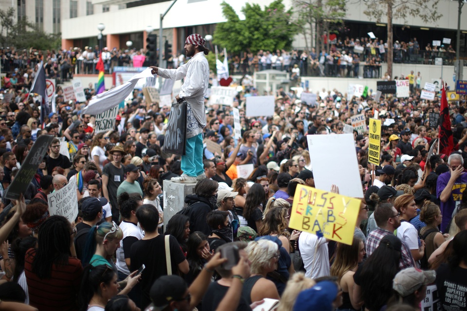 Biểu tình phản đối ông Trump đắc cử tiếp tục lan rộng tại Mỹ - 8