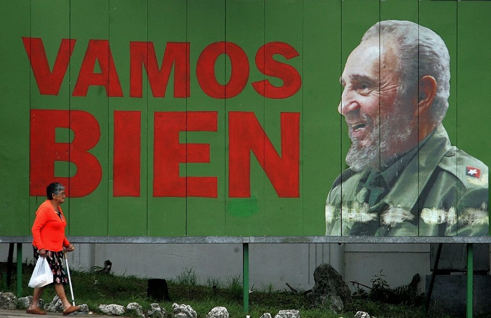 Fidel Castro: Cuộc đời và sự nghiệp - 2
Hình ảnh lãnh tụ Fidel Castro có thể nhìn thấy khắp nơi trên đất nước Cuba. (Ảnh: AFP)