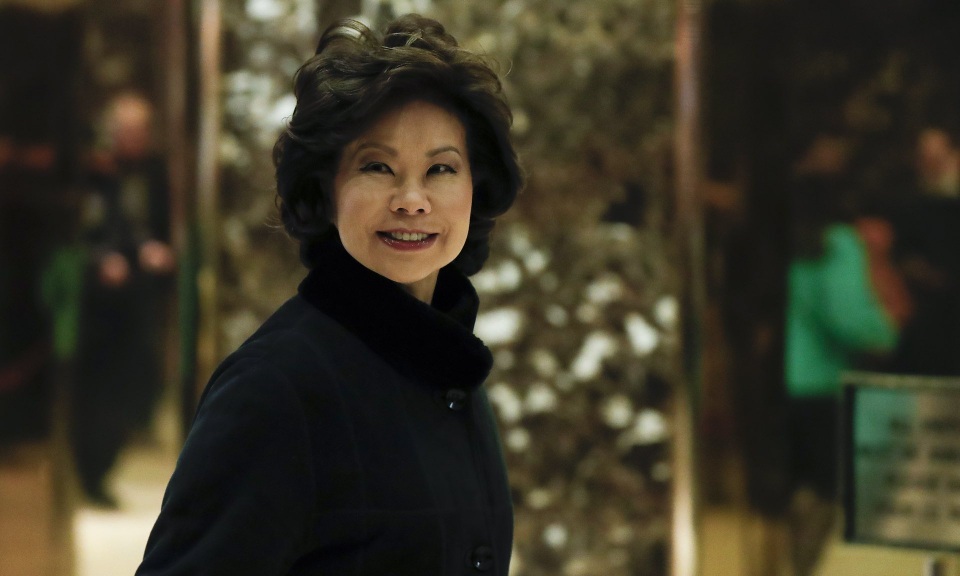 Lộ diện gương mặt nữ tiếp theo trong nội các của ông Trump - 1 Bà Elaine Chao (Ảnh: Guardian)