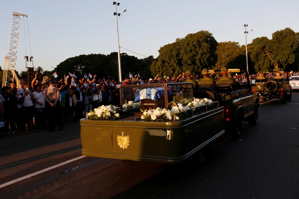 Sự ra đi của lãnh tụ Fidel Castro đã để lại niềm tiếc thương vô hạn không chỉ đối với người dân Cuba mà còn nhiều bạn bè quốc tế. Nhiều nước trên thế giới đã tuyên bố quốc tang để tưởng niệm vị anh hùng cách mạng kiệt xuất của châu Mỹ La-tinh.