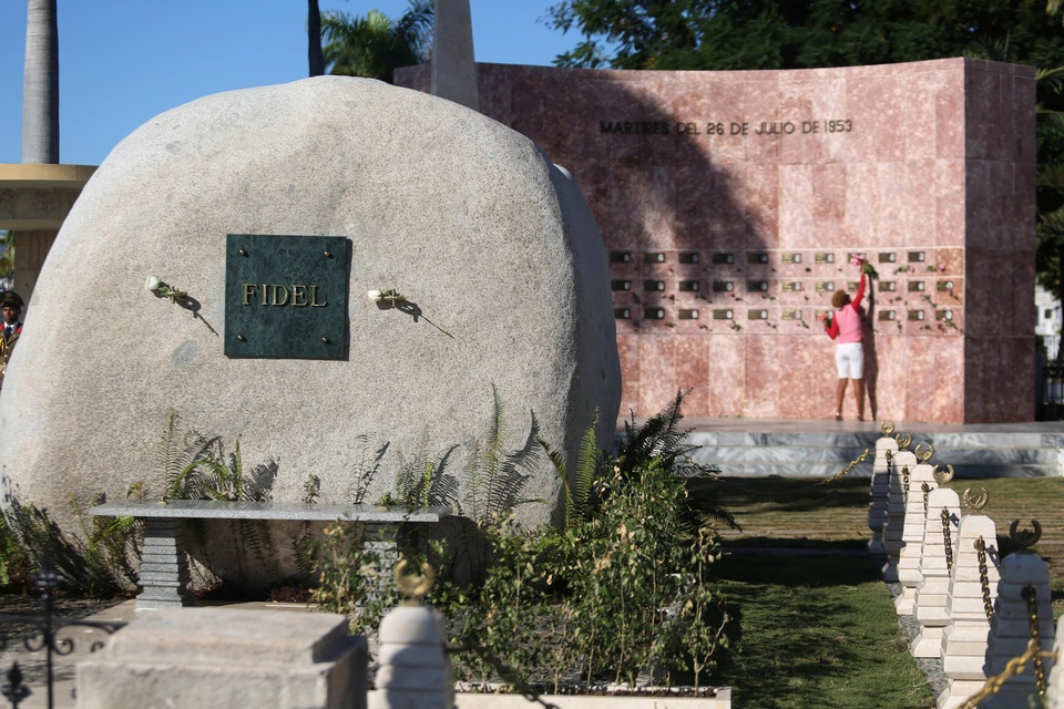 Ngôi mộ đá giản dị của lãnh tụ Cuba Fidel Castro - 11
