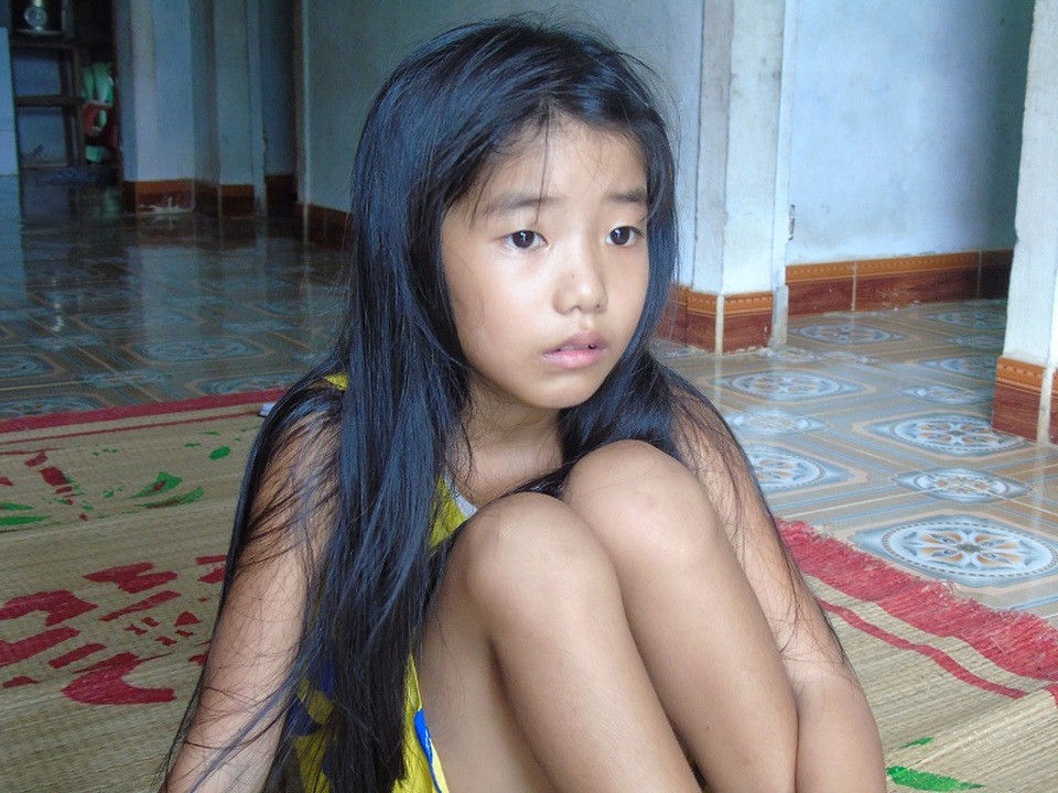 Cháu Quỳnh Nga, con anh Đằng, chị Hà không may bị câm điếc bẩm sinh