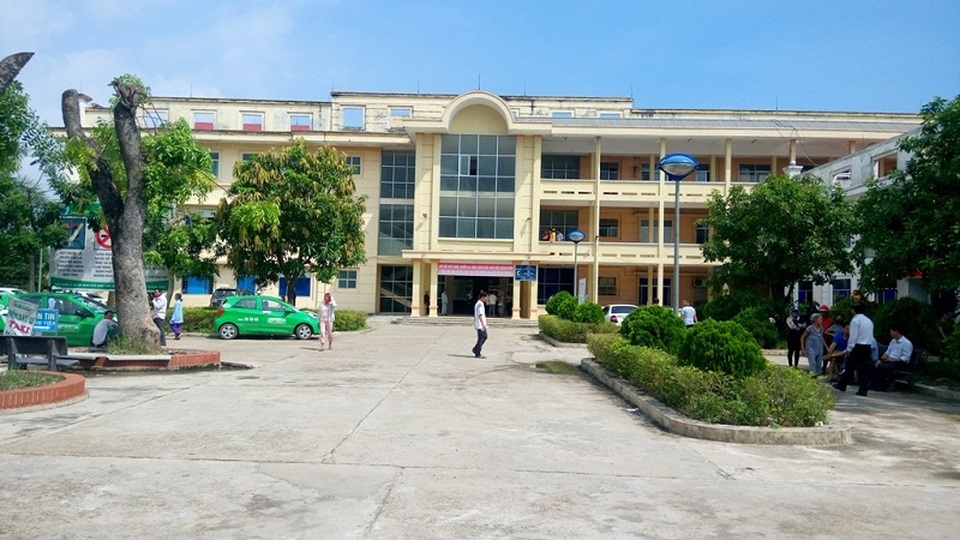 Vụ sản phụ và cháu bé ở Quảng Bình tử vong: Người nhà mang di ảnh đến “vây” bệnh viện - 2 Bệnh viện Đa khoa khu vực Bắc Quảng Bình