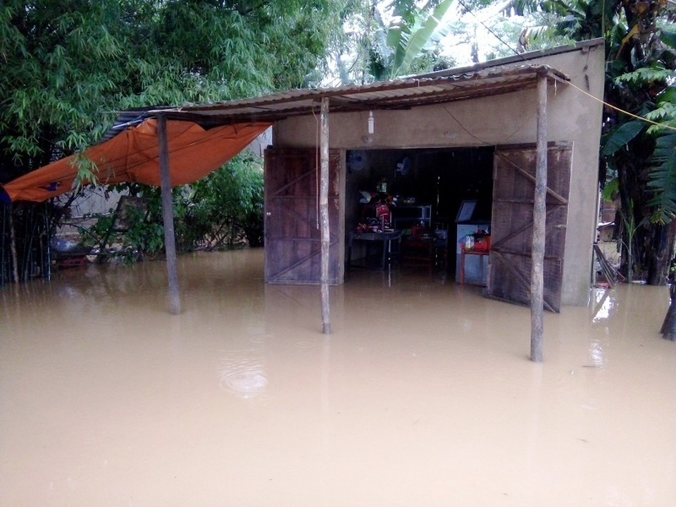 Hình ảnh nhiều làng mạc ở Quảng Bình chìm trong nước lũ - 9