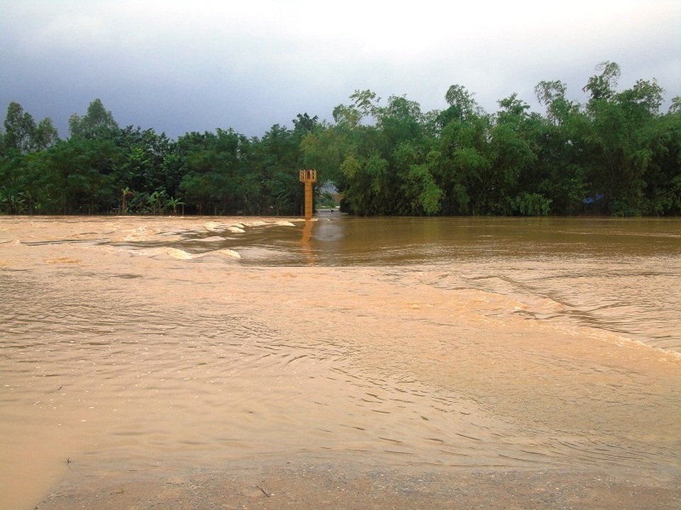 Hình ảnh nhiều làng mạc ở Quảng Bình chìm trong nước lũ - 3