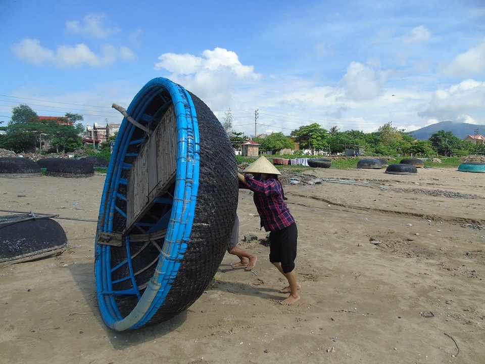 Quảng Bình bắt đầu chi trả tiền bồi thường sự cố môi trường biển - 2 Sự cố môi trường biển đã khiến ngư dân Quảng Bình thiệt hại nặng. (Ảnh Đặng Tài)