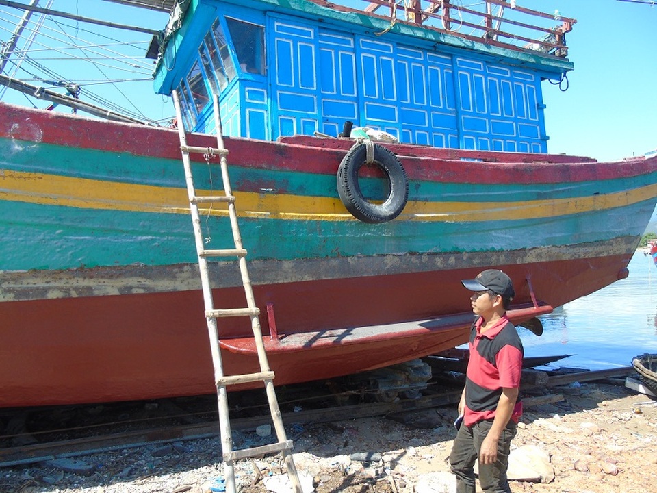 Anh Trần Anh Tuấn đã quyết định nâng cấp tàu cá của mình lên 430CV để có thể đánh bắt xa bờ